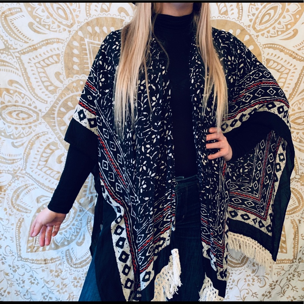 Boho fringed light weigh shawl/scarf